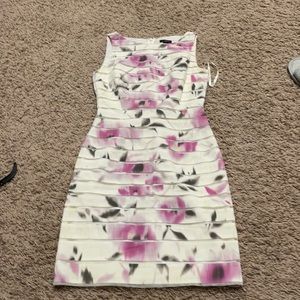 Beautiful Ann Taylor size 00p dress